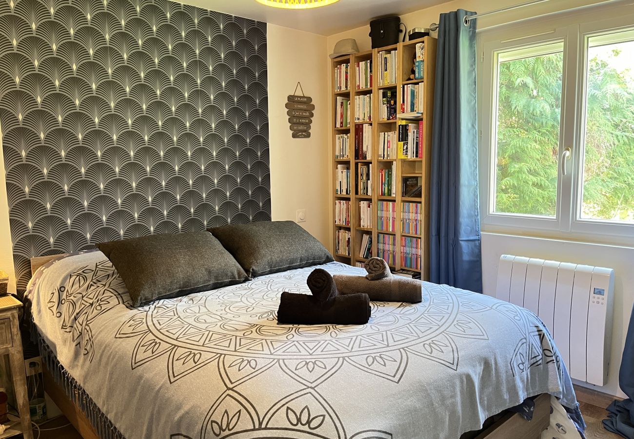 Dressing dans la chambre.