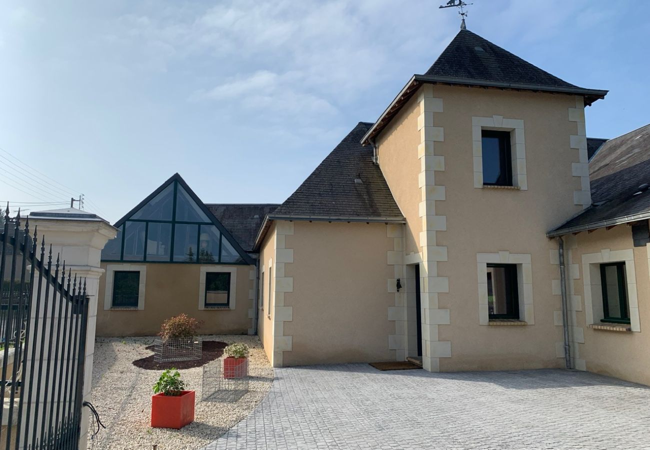 Villa à La Chartre-sur-le-Loir - La Fontaine - Détente -Piscine Jacuzzi -12P