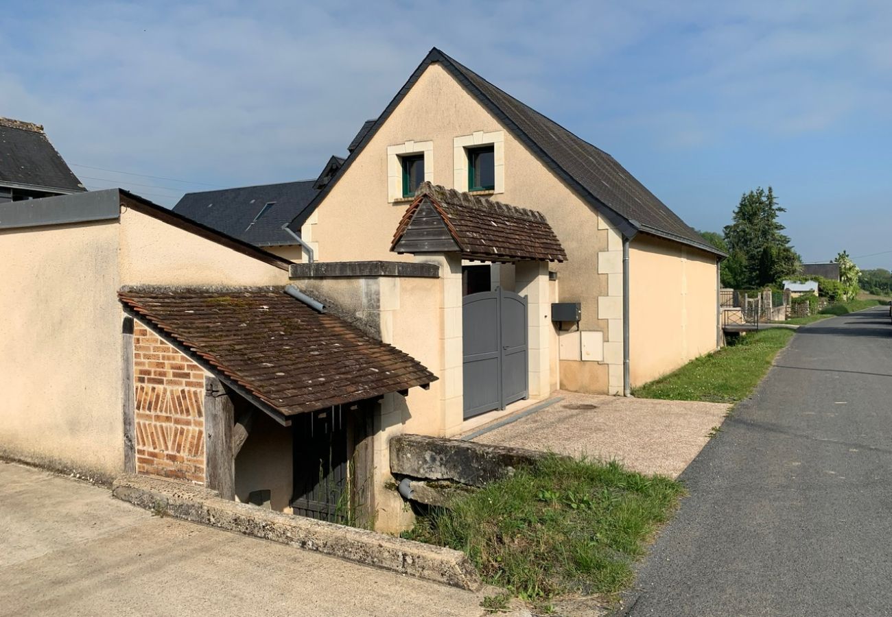 Villa à La Chartre-sur-le-Loir - La Fontaine - Détente -Piscine Jacuzzi -12P