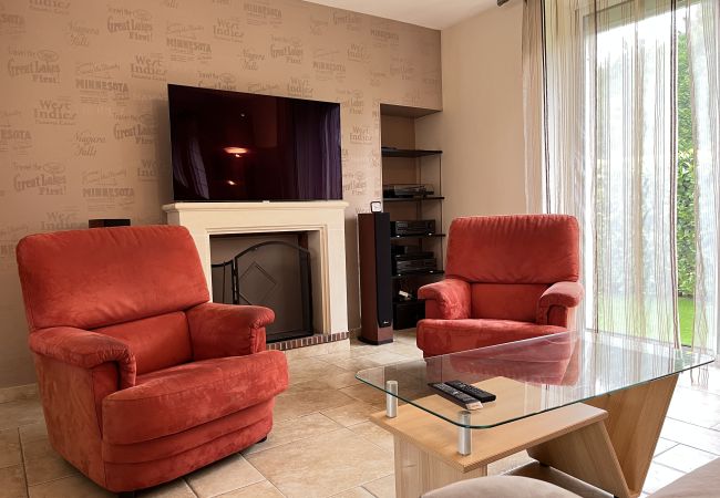 Maison à Le Mans - Villa Isaac - Piscine naturelle - Proche Boulerie Maison à Le Mans - Villa Isaac - Piscine naturelle - Proche Boulerie