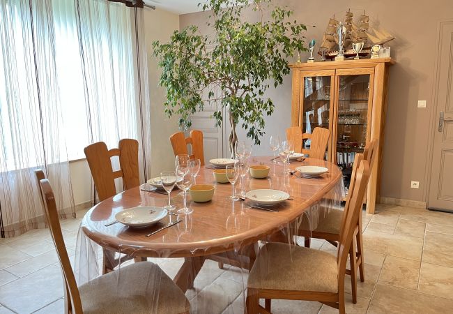 Maison à Le Mans - Villa Isaac - Piscine naturelle - Proche Boulerie Maison à Le Mans - Villa Isaac - Piscine naturelle - Proche Boulerie