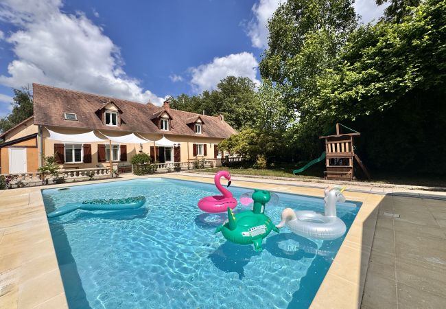 Maison à Mulsanne - La Belle Escale - Piscine - Jardin - Parking - 8p Maison à Mulsanne - La Belle Escale - Piscine - Jardin - Parking - 8p