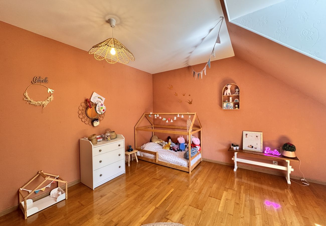 Maison à Mulsanne - La Belle Escale - Piscine - Jardin - Parking - 8p