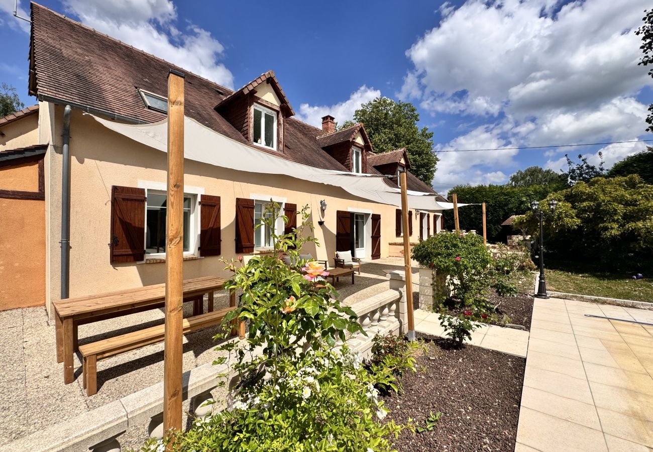 Maison à Mulsanne - La Belle Escale - Piscine - Jardin - Parking - 8p