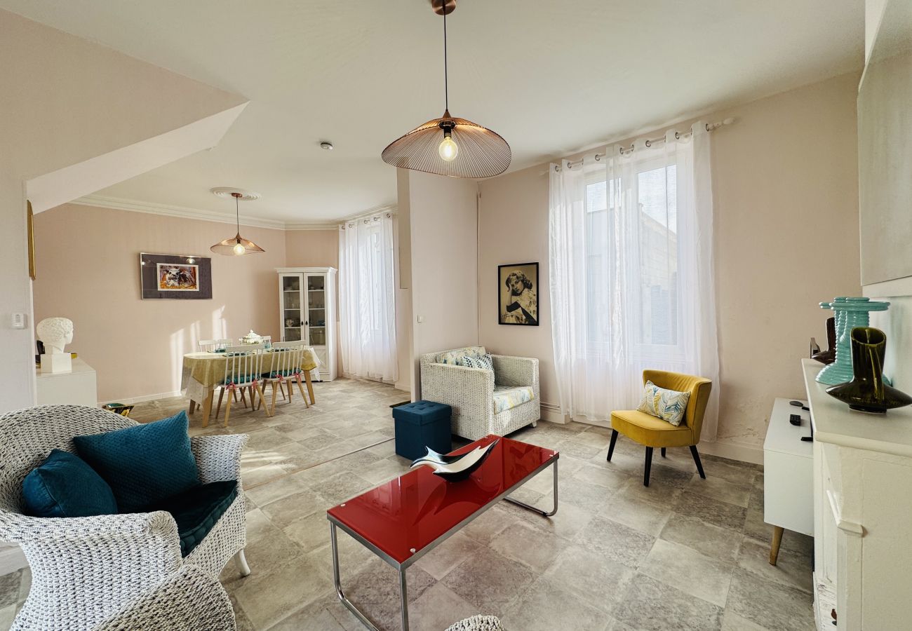 Maison à Le Mans - La Maison de Mahon - Jaurès - tramway - 4p