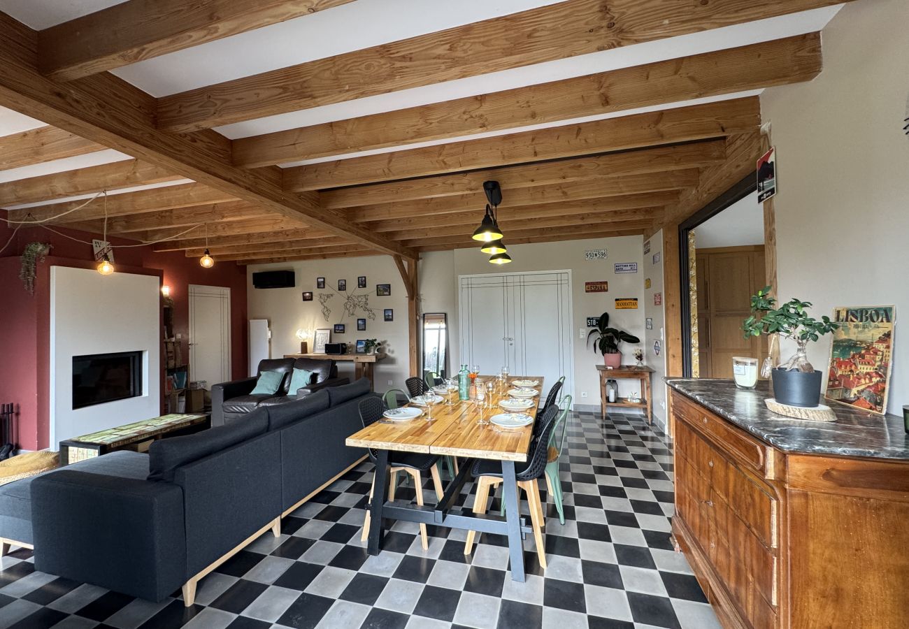 Pièce de vie accueillante 