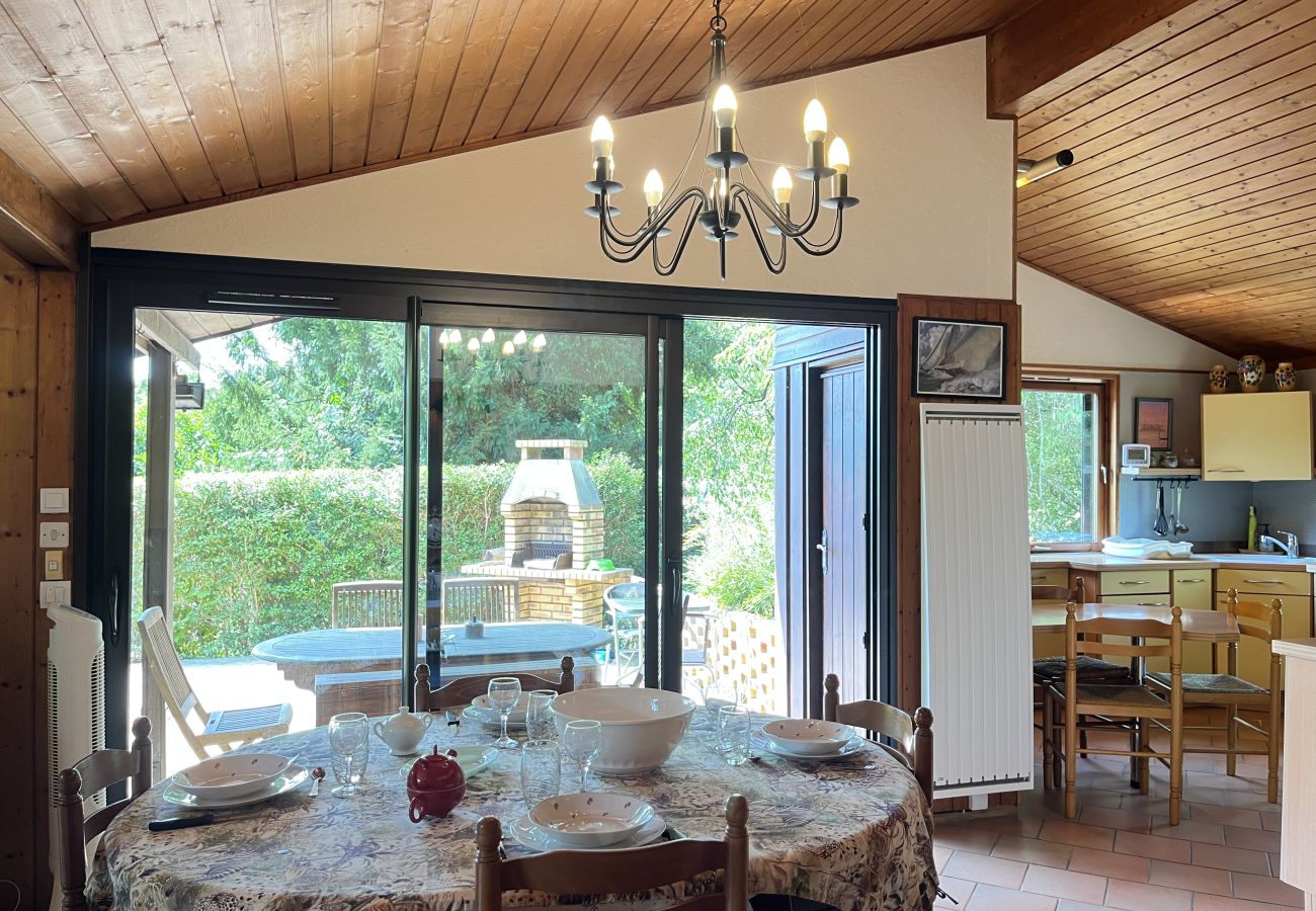 Chalet à Savigné-l´Evêque - Le Chalet de l'Elfe - 10 min Pôle Européen/Bouleri