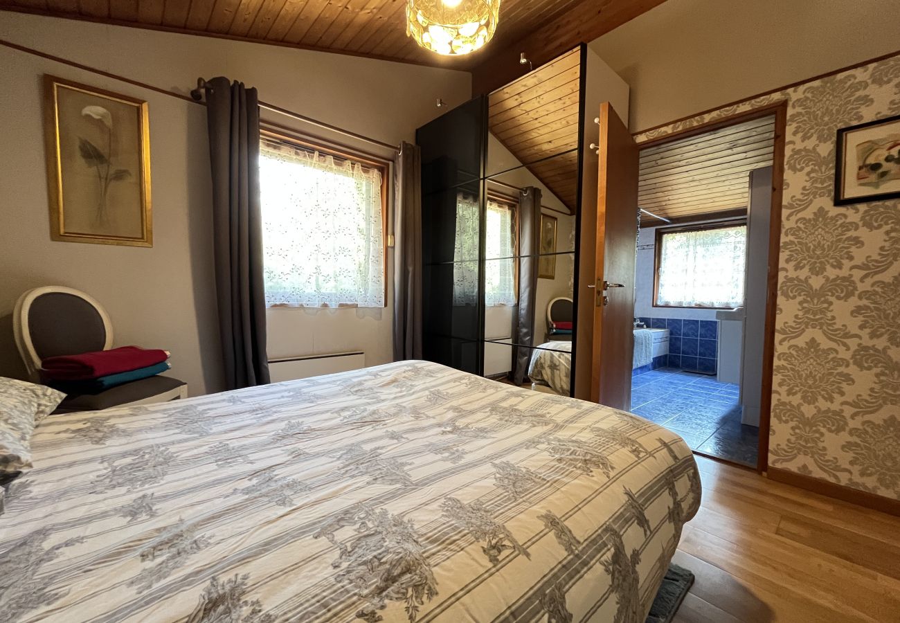 Chalet à Savigné-l´Evêque - Le Chalet de l'Elfe - 10 min Pôle Européen/Bouleri