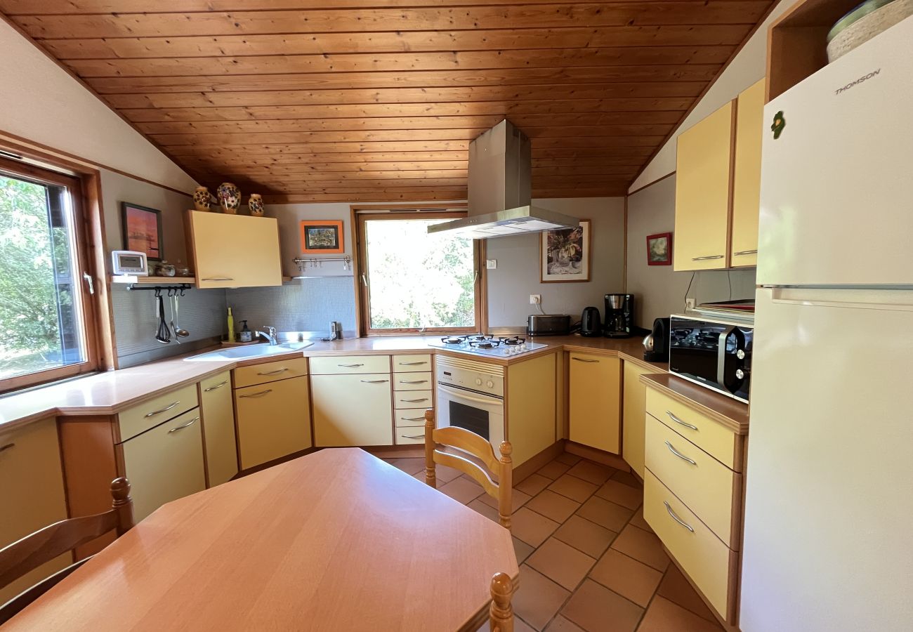 Chalet à Savigné-l´Evêque - Le Chalet de l'Elfe - 10 min Pôle Européen/Bouleri