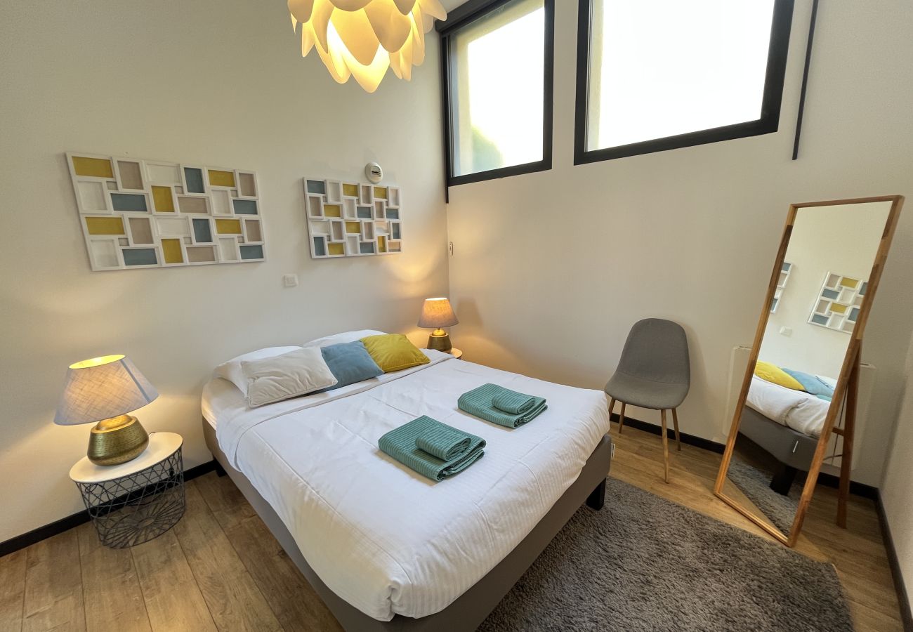 Appartement à Le Mans - L'Arbre - apt 1 - 6 pers - parking sur réservation